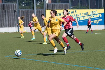 Bild 33 - wBJ Victoria - Hamburger SV2 : Ergebnis: 1:4